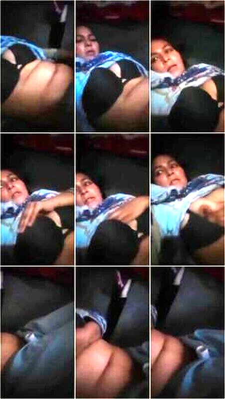 Aunty Masturbating With Bottle