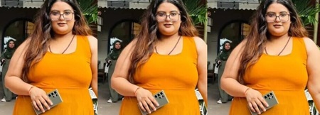 Chubby Indian Instagram Influencer Showing Masturbating
