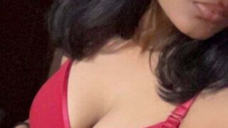 Sexy Indian Girl Showing Boobs