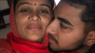 Very Beautiful Indian Bhabhi Having Affair with Devar Full NUDE Fucking in Midnight When her Daughter Sleeping