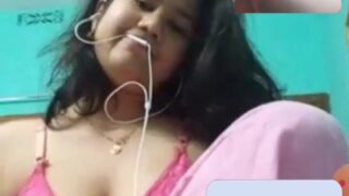 Bangladeshi cute girl showing boobs and pussy on video call
