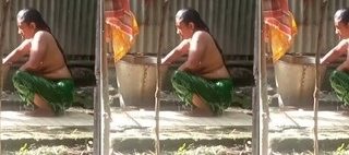 Desi Hot Aunty Outdoor Nude Bathing Screctly Captured