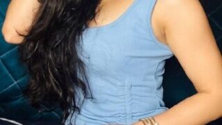 Sexy Indian Instagram Influencer Accidentally Nip Slip on Insta Lover While