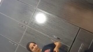 Milf Changing 2Clip