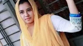Horny Tanker Bhabhi Fingering