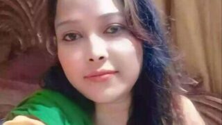 Beautiful Horny Bhabhi