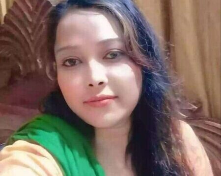 Beautiful Horny Bhabhi