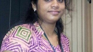 Tamil Office Babe Stripping Fully Nude Showing her Body Fingering her Pussy Full NUDE Enjoying with Manager on VC for Promotion Pic’s+Video’s with Audio Don’t Miss