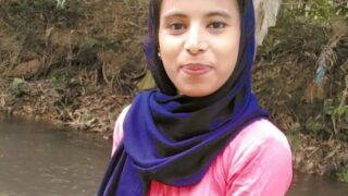 Indian Beautiful Sexy Slim Girl Enjoying with Boyfriend in OYO Ft. Sucking Boyfriend Dick Nude Captured