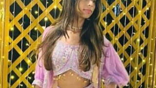 Indian Extremely Hot Slim Girl Showing For Lover
