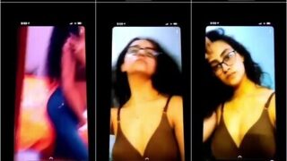 Sexy Figure Gf Showing & Rubbing Pussy For Lover