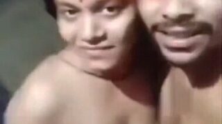 Village Hot Cpl Making Nude Selfie Video