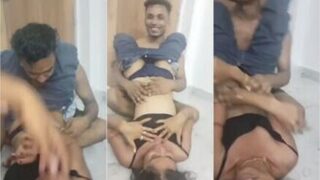 Beautiful Girl Enjoying With Best Friends Kissing & Fucking