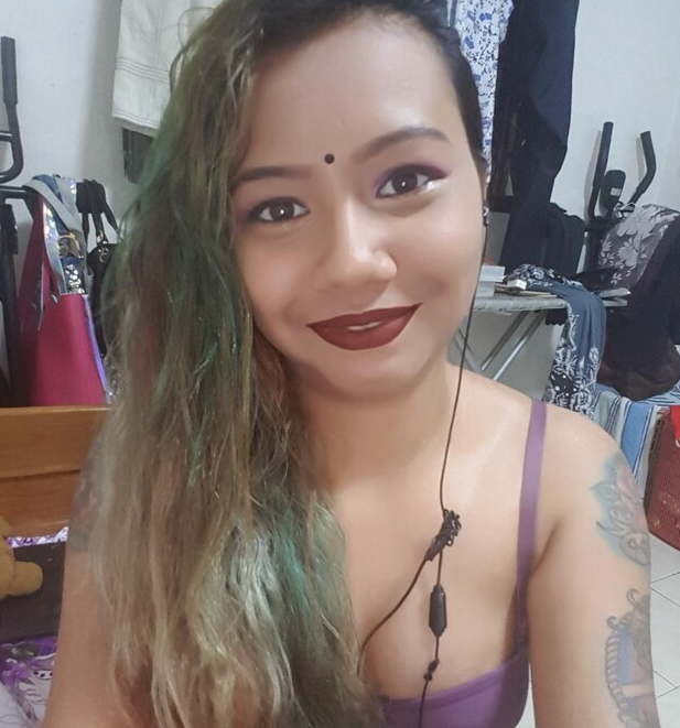 Tamil Tattoed Wife Showing Nude Bathing Pillow Humping And Fingering Homemade