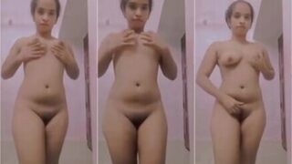 Sexy Girl Undress Showing Fully Nude Body