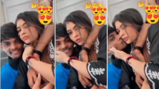 Beautiful Young Insta Babe Fully Nude Shaved Tight Pussy Painful Fucking in OYO Moaning Saying ” Aah Baba Re Mummy” Don’t Miss