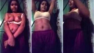 Horny Bangladeshi Babe Showing Playing With Boobies Fingering Pics & Videos