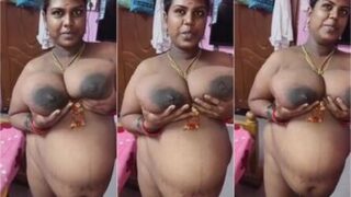 Tamil Wife Showing Huge Boobs
