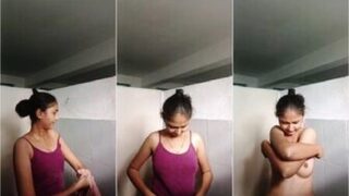 CUTE SLIM TAMIL GF SHOWING PERKY BOOBS FULL NUDE(3 HD CLIPS)