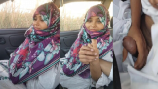 Desi Hijabi Bhabhi Giving Blowjob To Husband Inside Car Hindi Talking