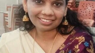 TAMIL CHACHI BIG BOOBS SECRETLY CAPTURED WEARING BRA HIDDEN CAM(SHORT CLIP)