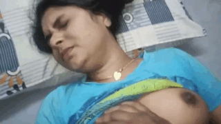 Desi Girl Wet Pussy Fucking Moaning