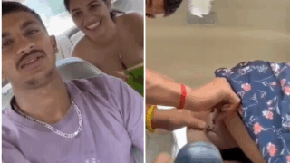 Naughty Young College Couple Fucking in Car Loud Moaning Saying ” Kartik Lag Rahi Hai Aah…..BahanCh*d” Don’t Miss