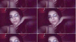 Sexy Glasses Tanker Babe Showing