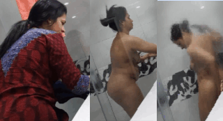 ANOTHER TAMIL HOUSEKEEPER WITH BIG EREOLAS & FAT ASS SECRETLY RECORDED BATHING FULL NUDE HD VIDEO