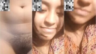 Cute Girl Showing Her Boobs Pussy