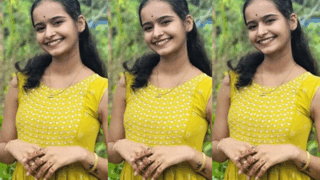 Extremely Beautiful Teen Mallu Girl First Remove her Bra And Showing her Perfect Shape Untouched Boobs for Boyfriend