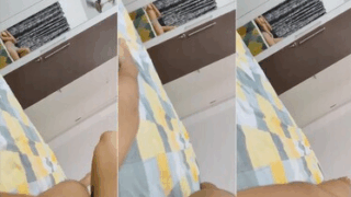 Super Horny Babe Masturbating