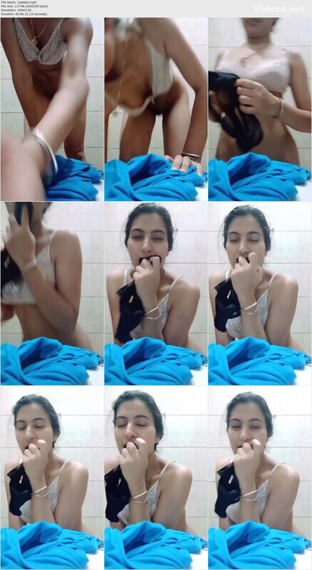 Horny Indian Girl Showing Fingering Her Asshole