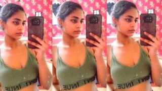 Sexy Girl Showing Her Boobs